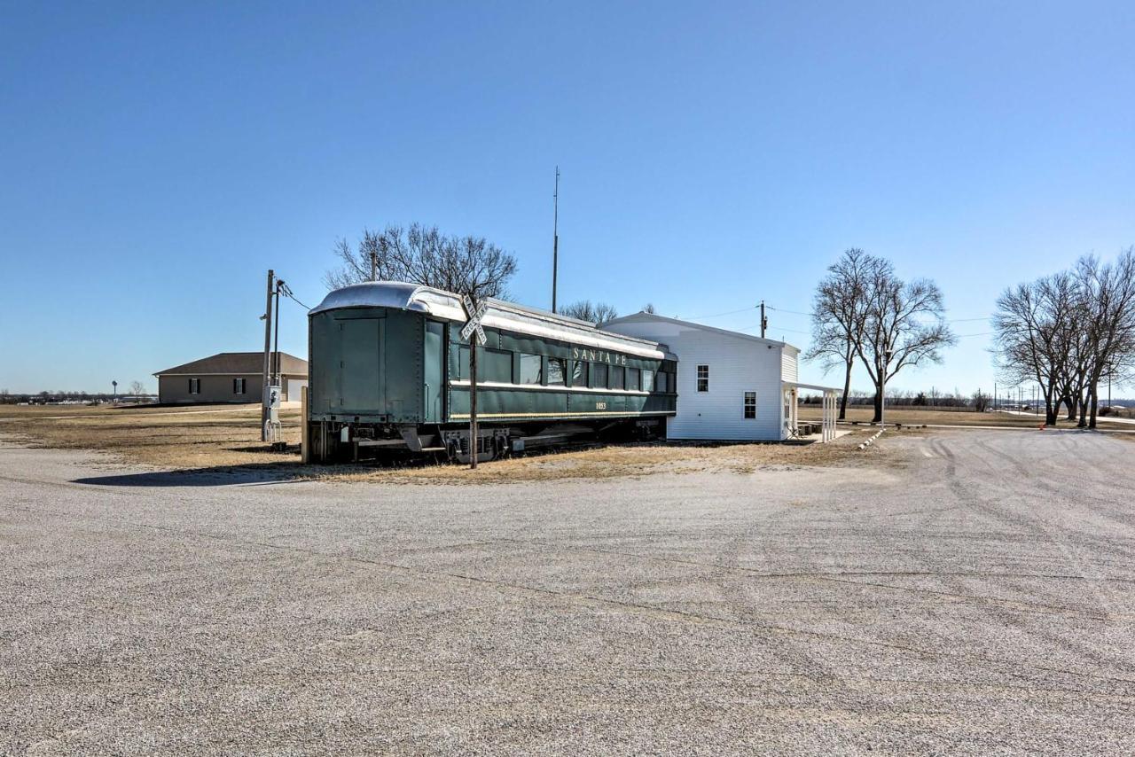 Unique Joplin Gem Converted Train Car Studio Eksteriør billede